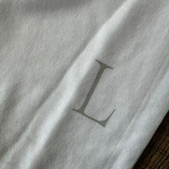 YG Entertainment Lisa white and gray graphic print hoodie jogger set women's L - Picture 12 of 15